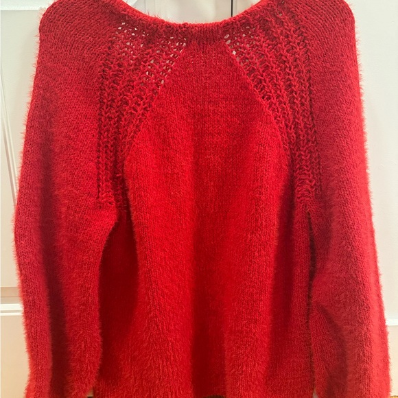 Red fuzzy sweater - Picture 3 of 4